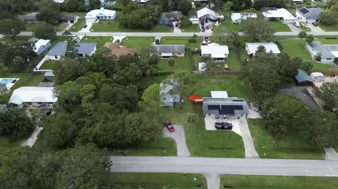 5301 Sunset Boulevard Fort Pierce FL 34982