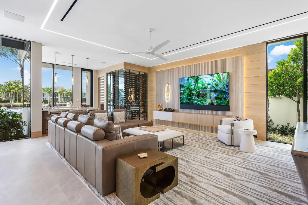 1520 Royal Palm Way Boca Raton FL 33432