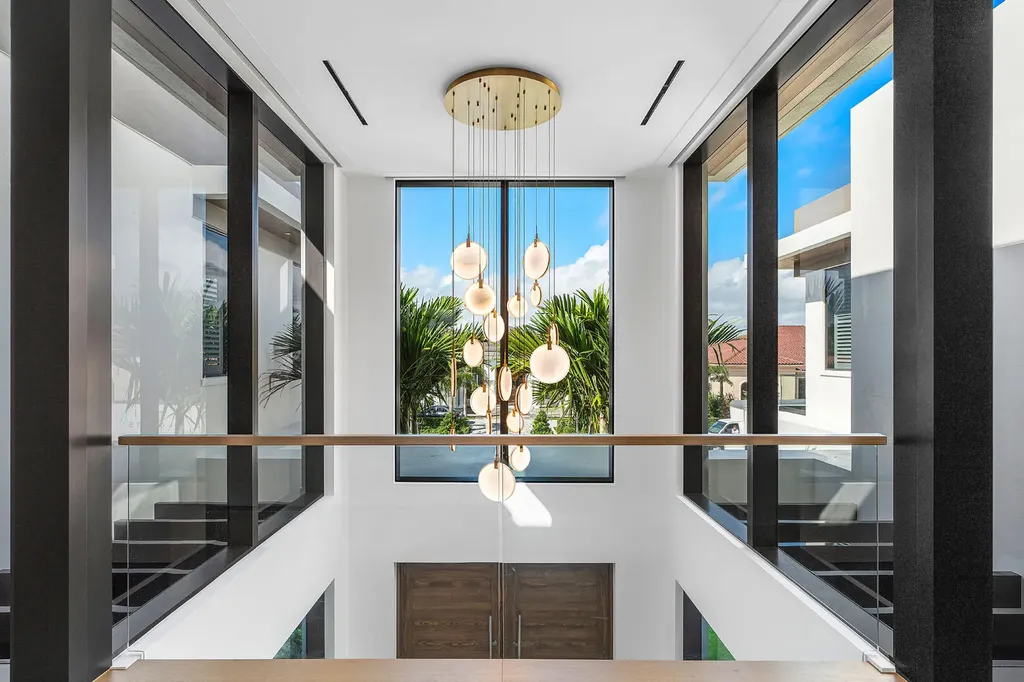 1520 Royal Palm Way Boca Raton FL 33432