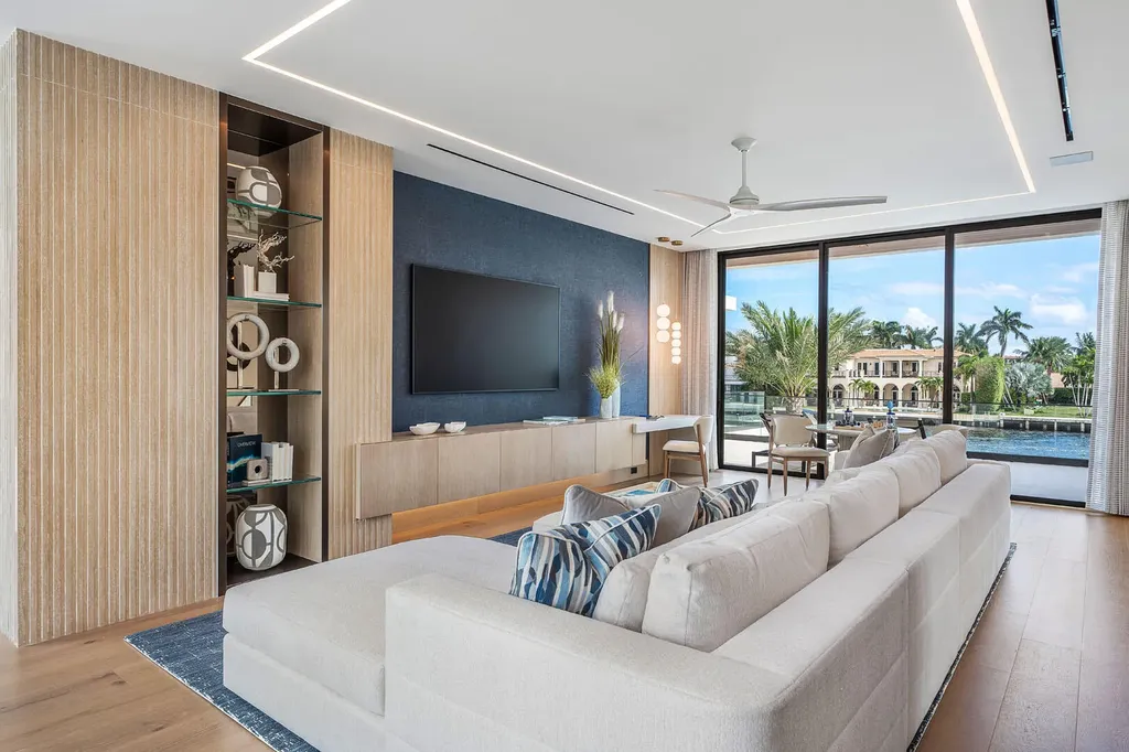 1520 Royal Palm Way Boca Raton FL 33432