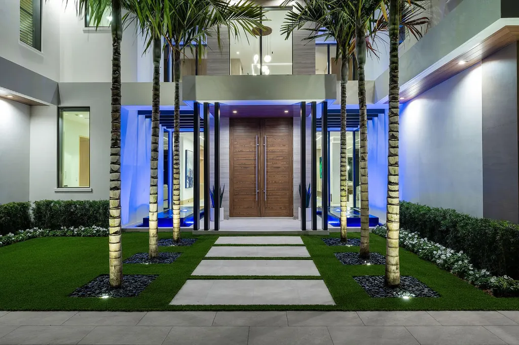 1520 Royal Palm Way Boca Raton FL 33432
