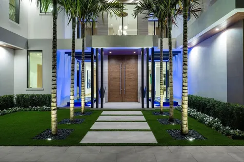 1520 Royal Palm Way Boca Raton FL 33432