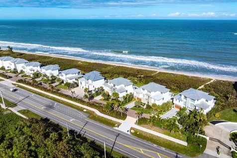 4422 N Highway A1a Hutchinson Island FL 34949