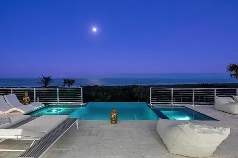 4422 N Highway A1a Hutchinson Island FL 34949