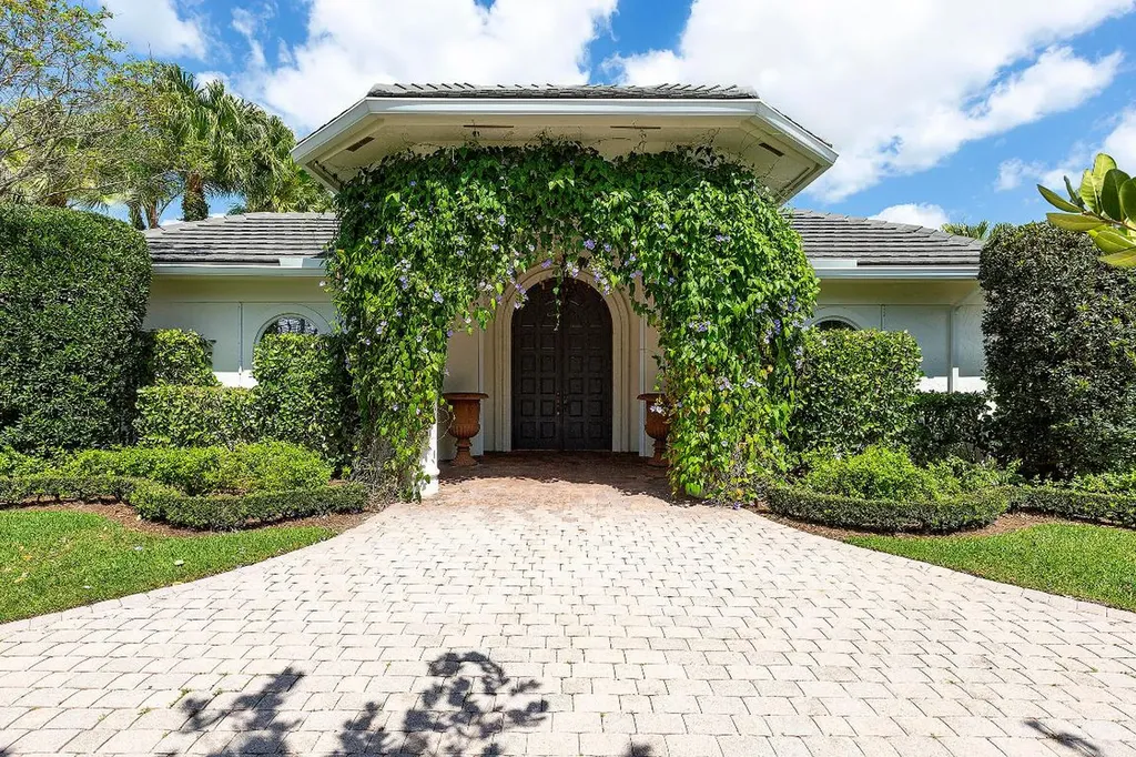 11223 Isle Brook Court Wellington FL 33414