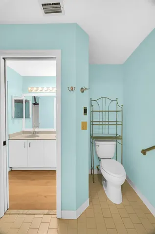 695 NE Dahoon Terrace Jensen Beach FL 34957
