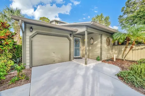 695 NE Dahoon Terrace Jensen Beach FL 34957