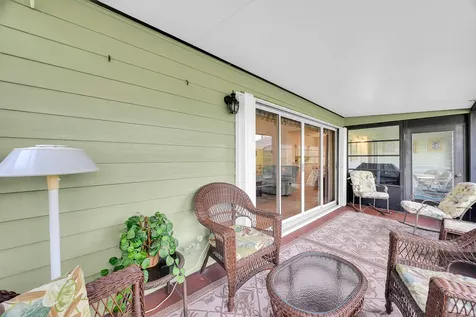 695 NE Dahoon Terrace Jensen Beach FL 34957