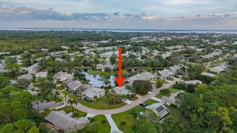 695 NE Dahoon Terrace Jensen Beach FL 34957