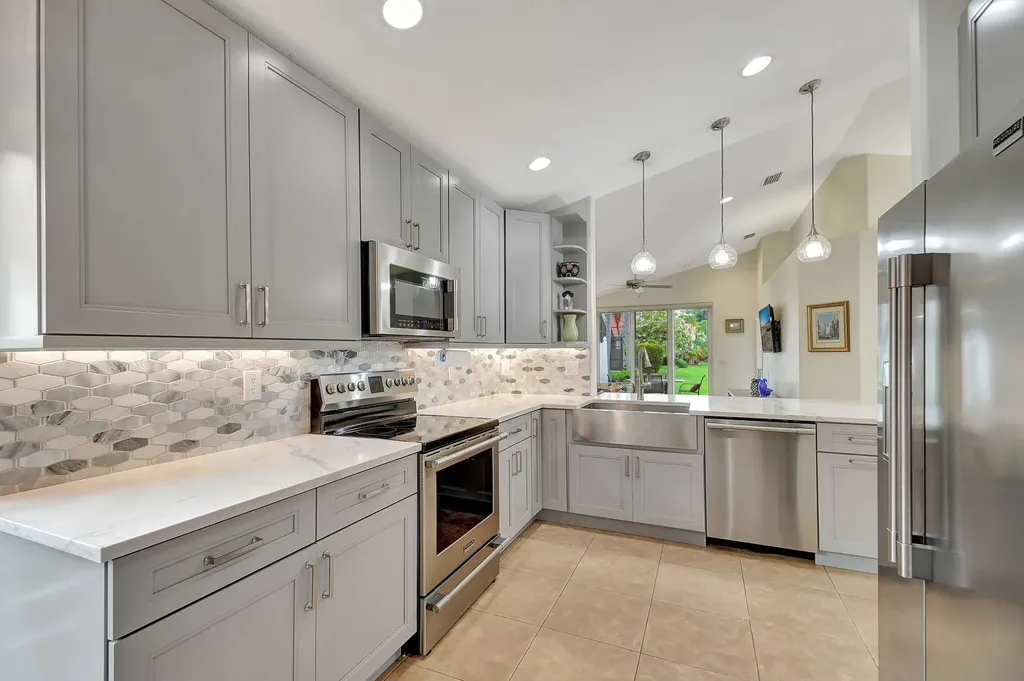 13213 La Sabina Drive Delray Beach FL 33446