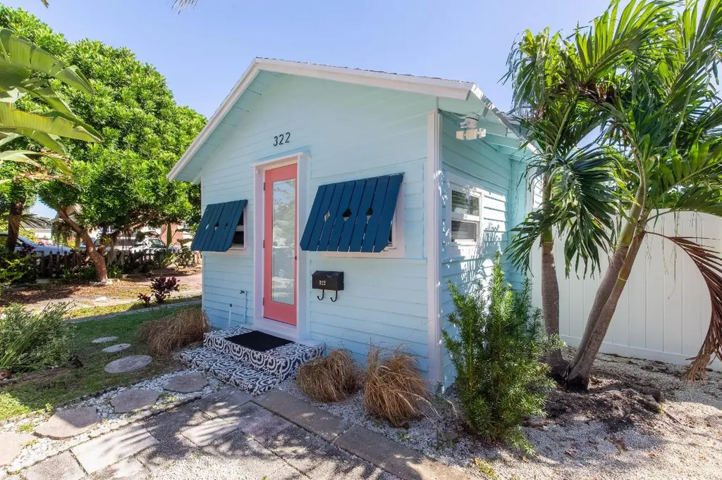 322 N D Street Lake Worth Beach FL 33460