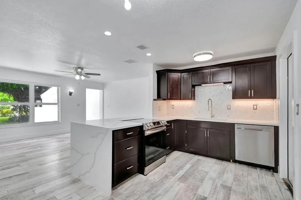 2478 Kentucky Street West Palm Beach FL 33406