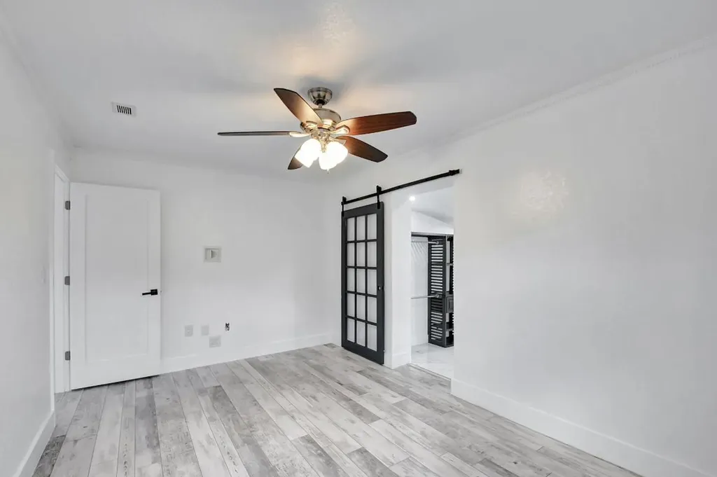 2478 Kentucky Street West Palm Beach FL 33406