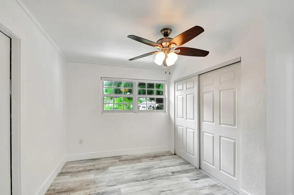 2478 Kentucky Street West Palm Beach FL 33406