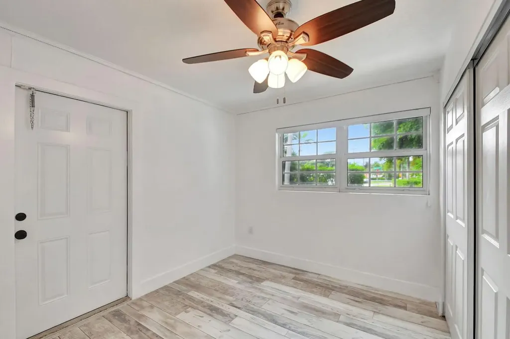 2478 Kentucky Street West Palm Beach FL 33406