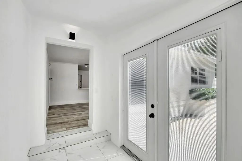 2478 Kentucky Street West Palm Beach FL 33406