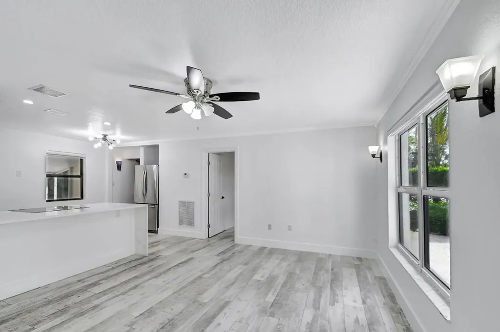 2478 Kentucky Street West Palm Beach FL 33406