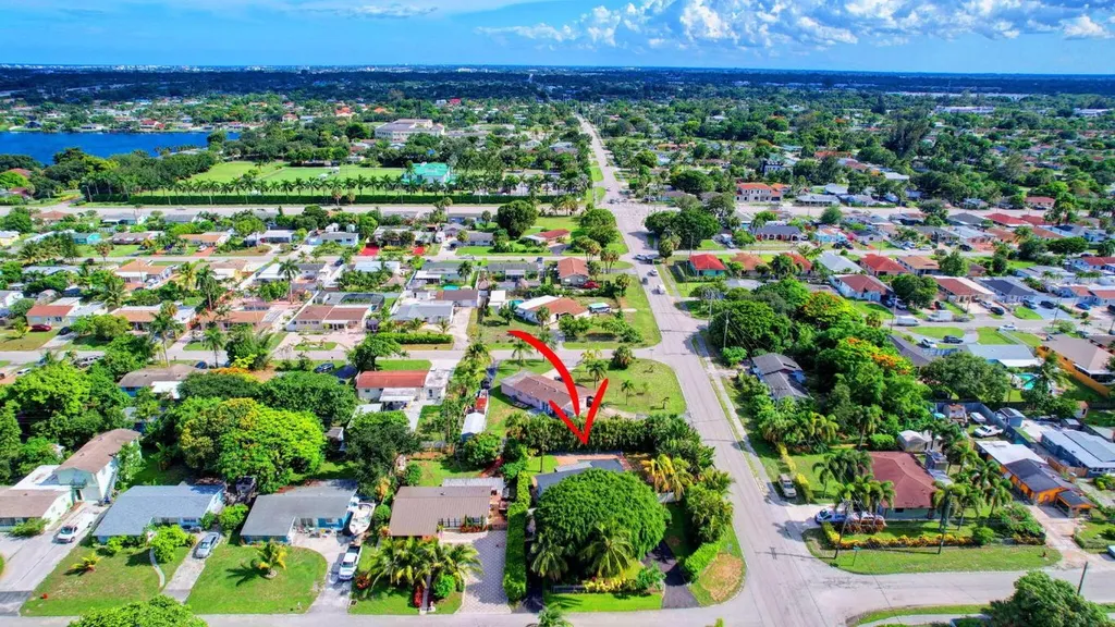 2478 Kentucky Street West Palm Beach FL 33406