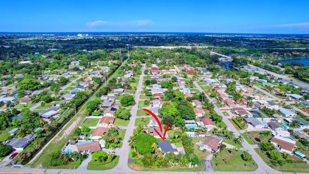 2478 Kentucky Street West Palm Beach FL 33406