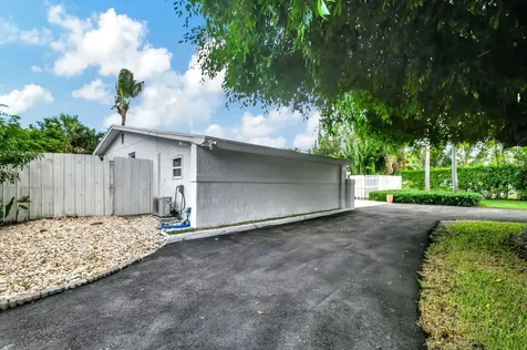 2478 Kentucky Street West Palm Beach FL 33406