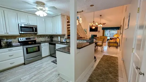 907 NE Sandalwood Place Jensen Beach FL 34957