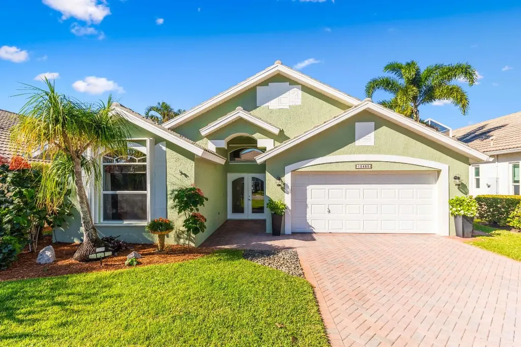 12480 SE Plandome Drive Hobe Sound FL 33455