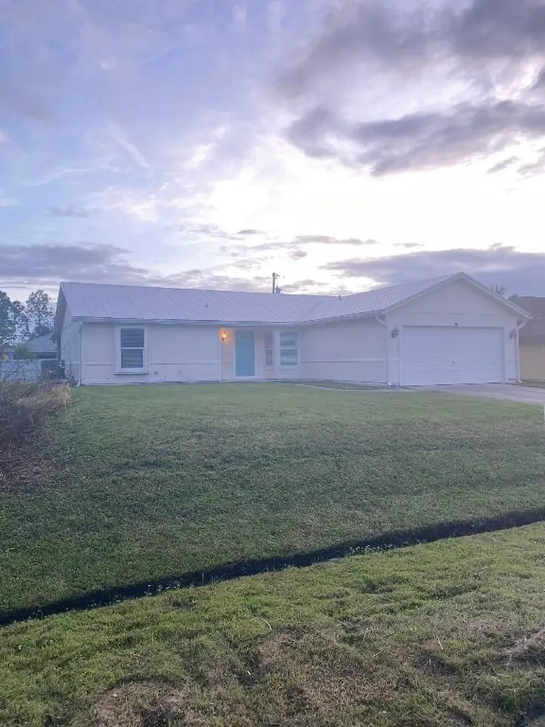1866 SW Effland Avenue Port St Lucie FL 34953
