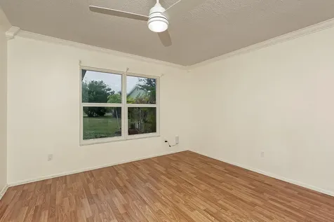 1442 SE Larkwood Circle Port St Lucie FL 34952