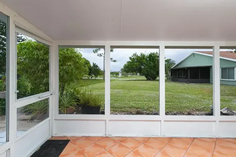 1442 SE Larkwood Circle Port St Lucie FL 34952