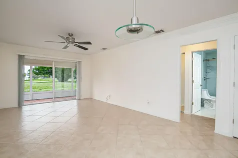 1442 SE Larkwood Circle Port St Lucie FL 34952