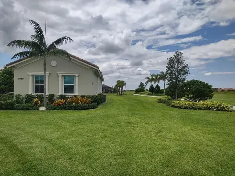 9240 SW Miracoli Way Port St Lucie FL 34987