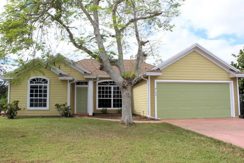 4182 SW Endicott Street Port St Lucie FL 34953