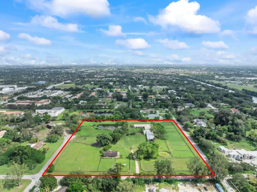 3800 NW 100 Avenue Cooper City FL 33024