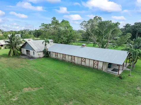 3800 NW 100 Avenue Cooper City FL 33024