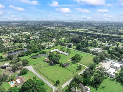 3800 NW 100 Avenue Cooper City FL 33024