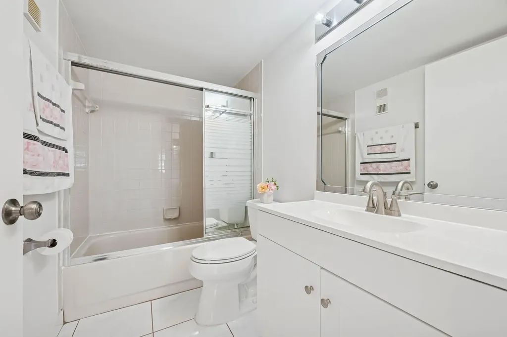 15450 E Pembridge Avenue E Delray Beach FL 33484