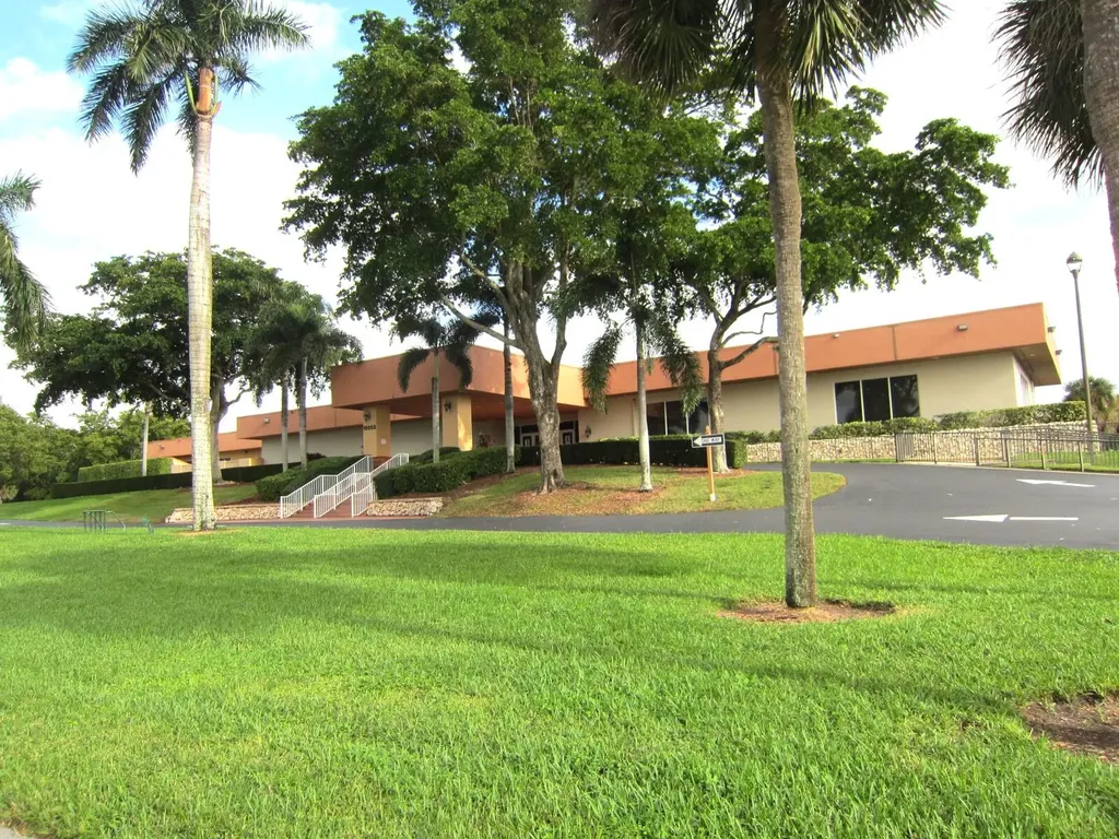 15450 E Pembridge Avenue E Delray Beach FL 33484