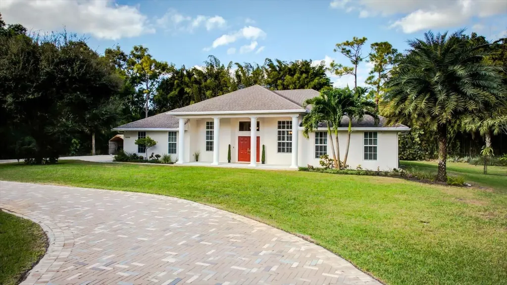 8395 Rodeo Drive Lake Worth FL 33467