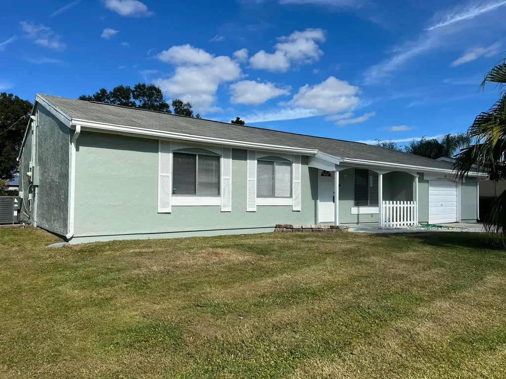 531 SE Tanner Avenue Port St Lucie FL 34984