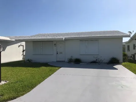 902 SW 17th Street Boynton Beach FL 33426