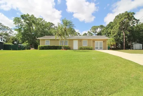 1892 SW Nantucket Avenue Port St Lucie FL 34953