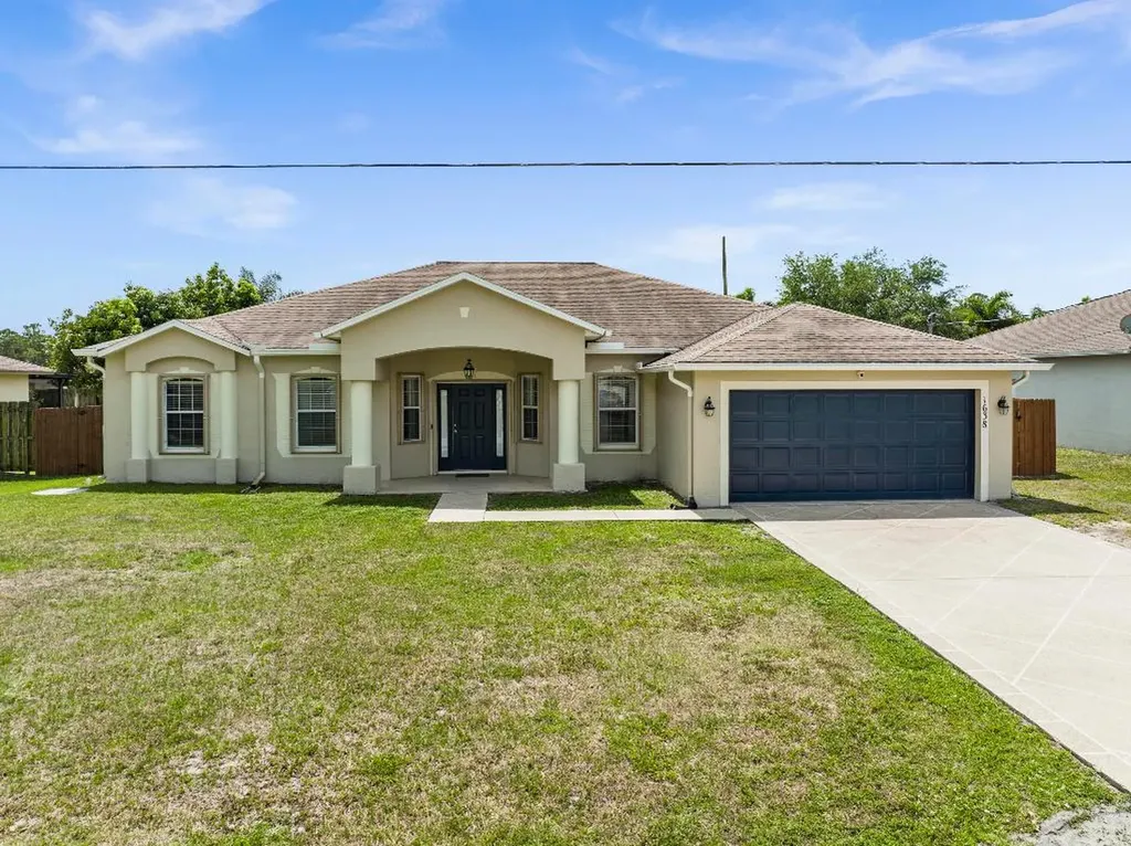 1638 SW Whipple Avenue Port St Lucie FL 34953