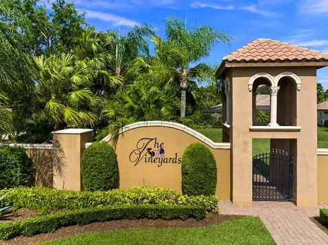 817 SW Grand Reserves Boulevard Port St Lucie FL 34986