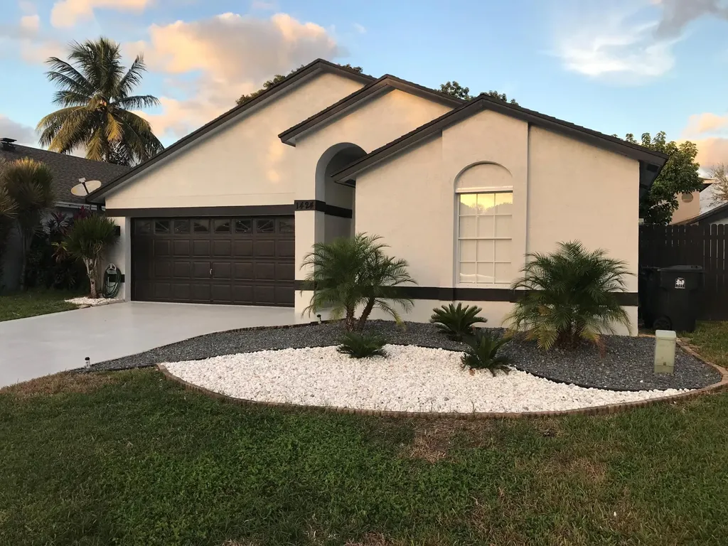 1424 Waterway Cove Drive Wellington FL 33414