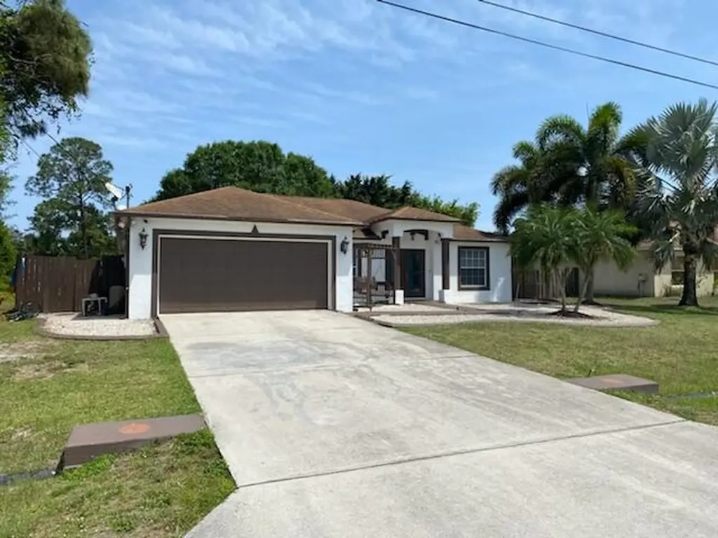 4157 SW Endicott Street Port St Lucie FL 34953