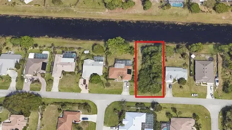 1907 SE Bowie Street Port St Lucie FL 34952
