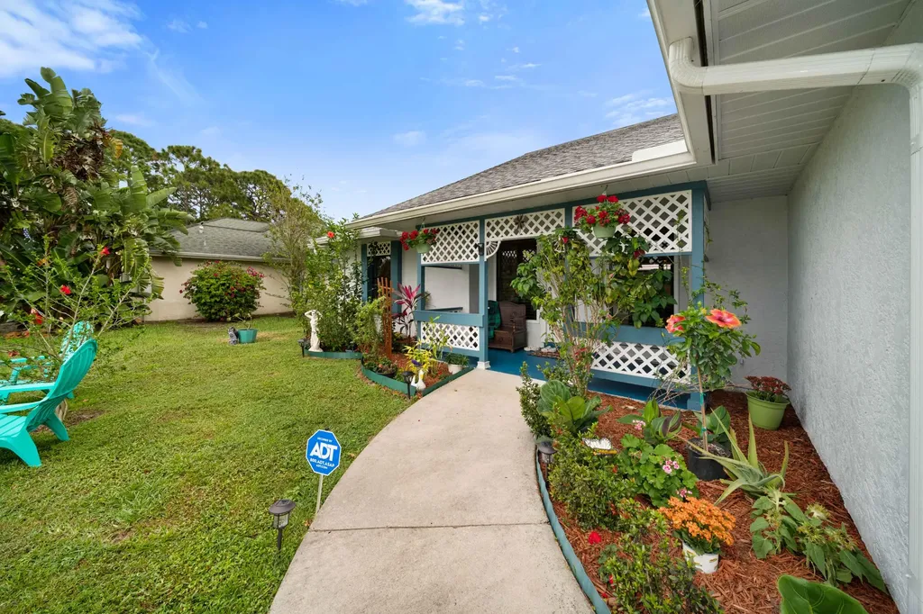 419 SE Cork Road Port St Lucie FL 34984