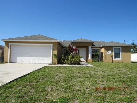 561 SW Whitmore Drive Port St Lucie FL 34984