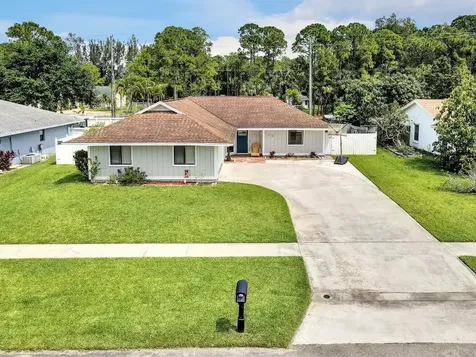 132 Viscaya Avenue Royal Palm Beach FL 33411