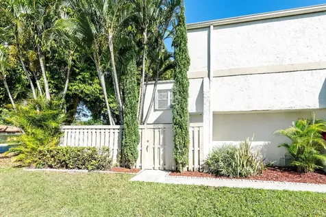12075 Regal Court W Wellington FL 33414